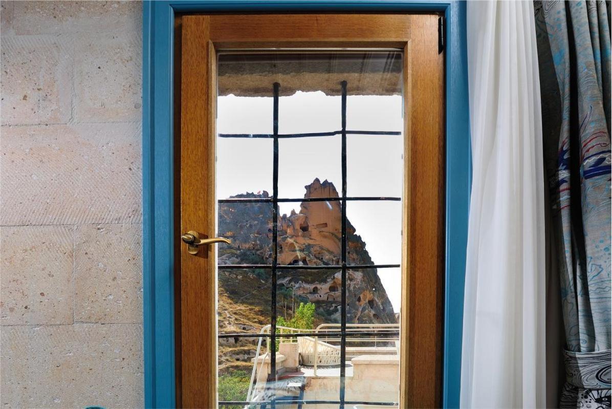Anatelein Cave Hotel Ючхисар Екстериор снимка