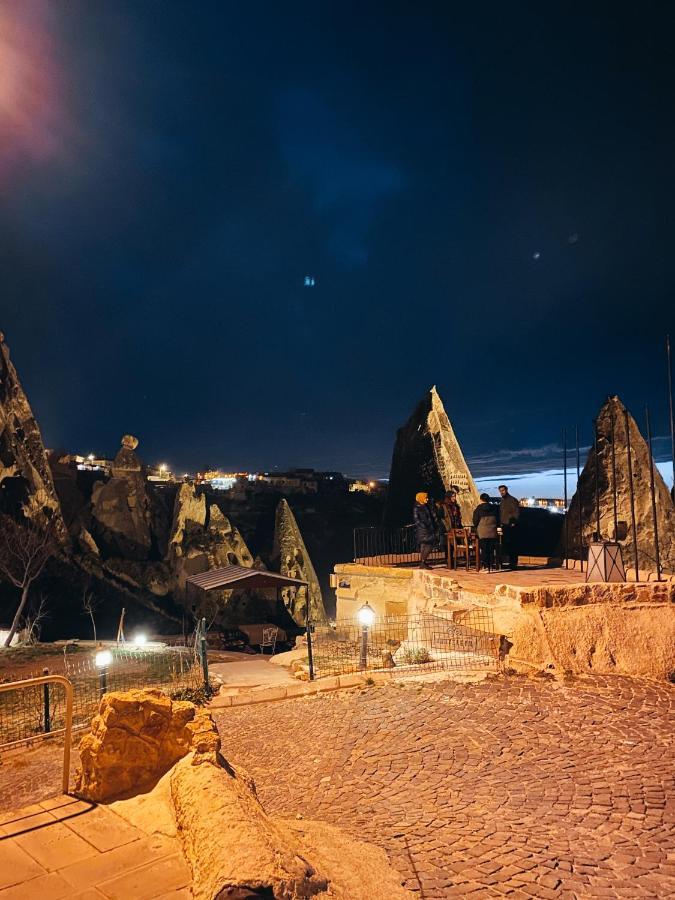 Anatelein Cave Hotel Ючхисар Екстериор снимка