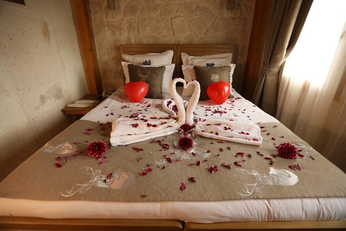 Anatelein Cave Hotel Ючхисар Екстериор снимка